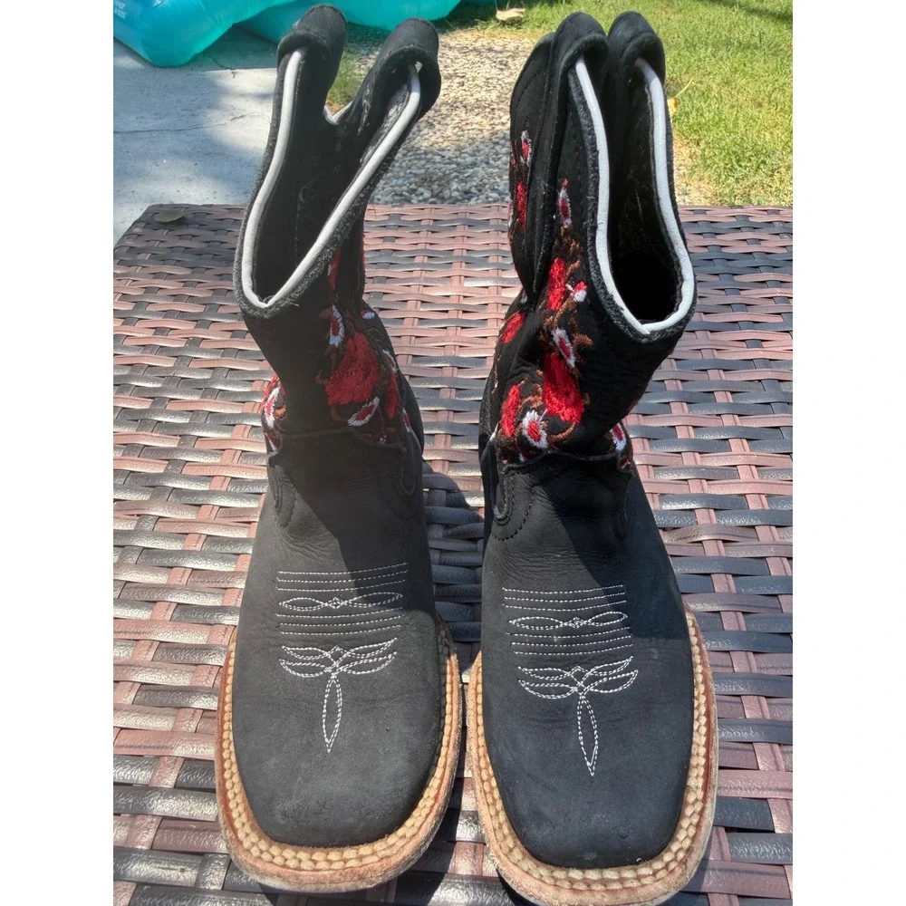 White Diamond Kids Black Leather Floral Embroidered Western Cowboy Boots 10.5